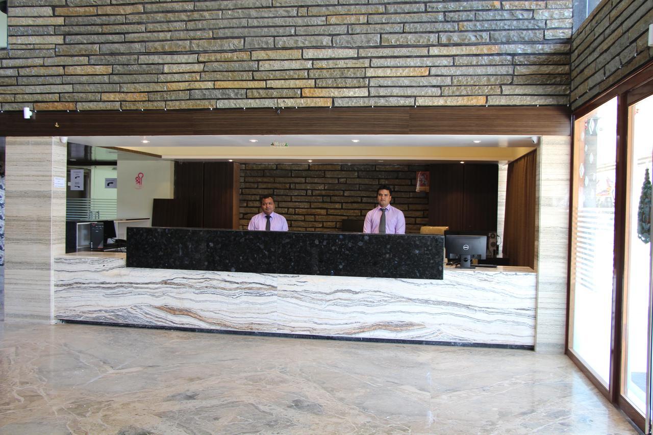 Krishna Beach Resorts - Diu Buitenkant foto